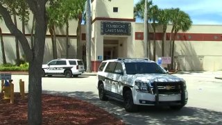 File image of Pembroke Pines Police at Pembroke Lakes Mall.