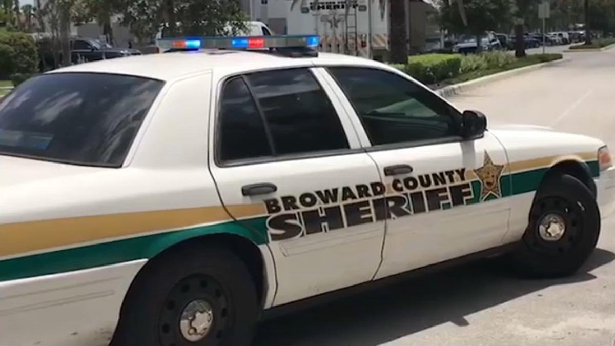 Bajo arresto acusada de provocar 2 choques al conducir un auto robado ...