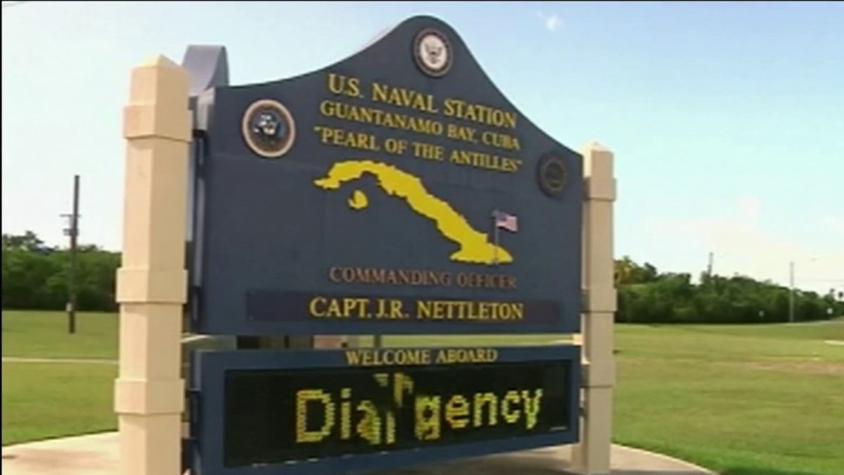 22 cubanos en el centro de operaciones para migrantes en Base Naval de