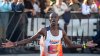 Un keniano y una etíope ganan el maratón de Miami en las catergorías masculino y femenino