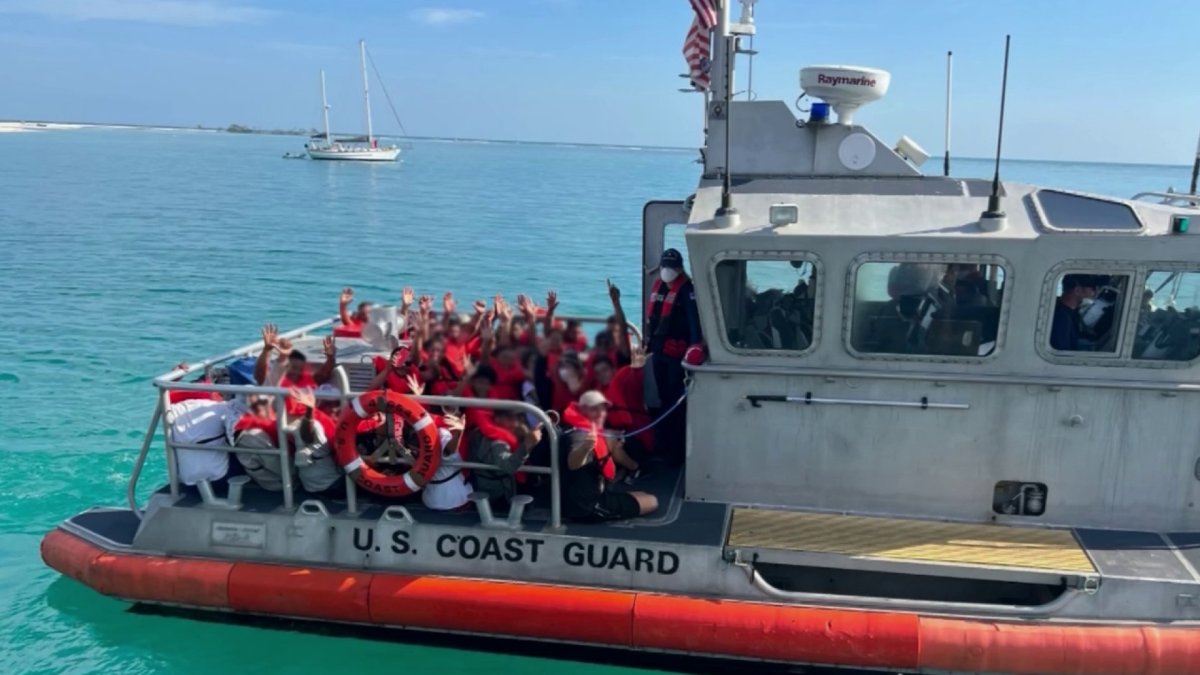330 Migrants Transferred from Dry Tortugas – NBC Miami (51)