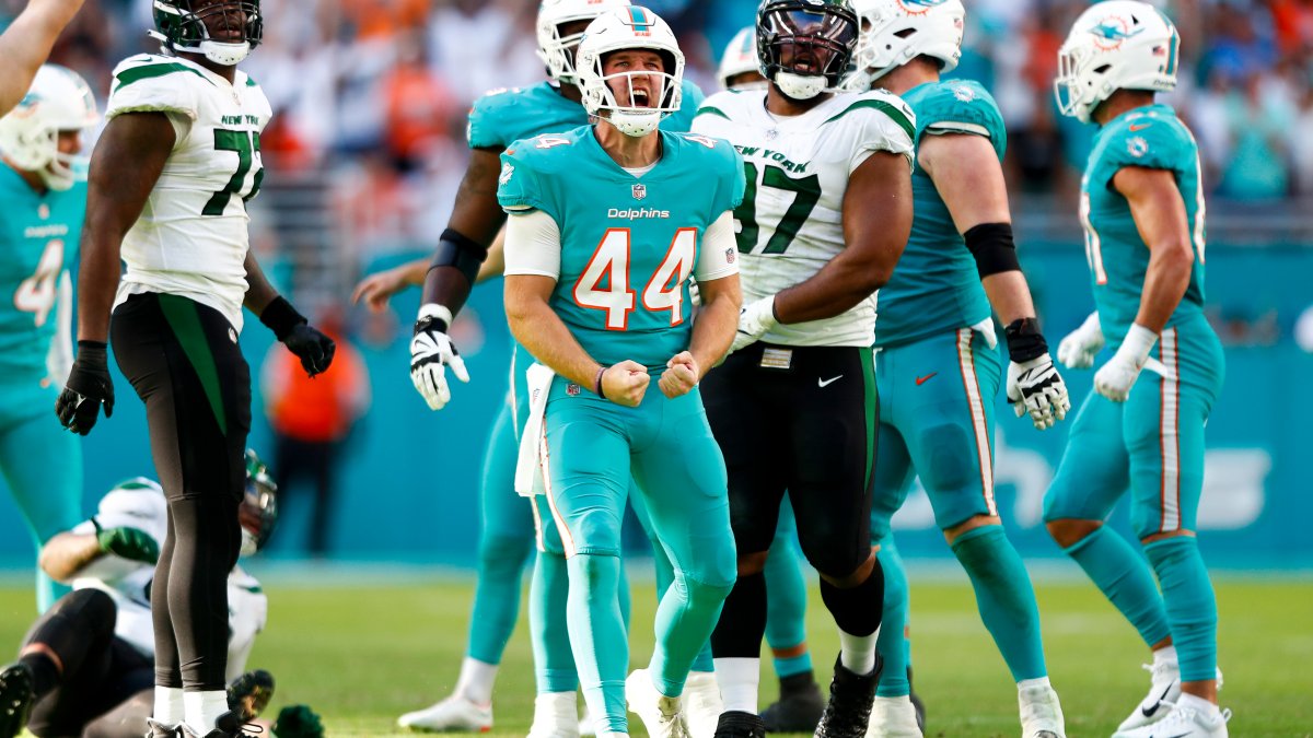 Dolphins secure playoff move with win against Jets – NBC Miami (51)