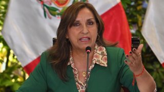 Dina Boluarte asumió la presidencia de Perú tras la destitución de Pedro Castillo.