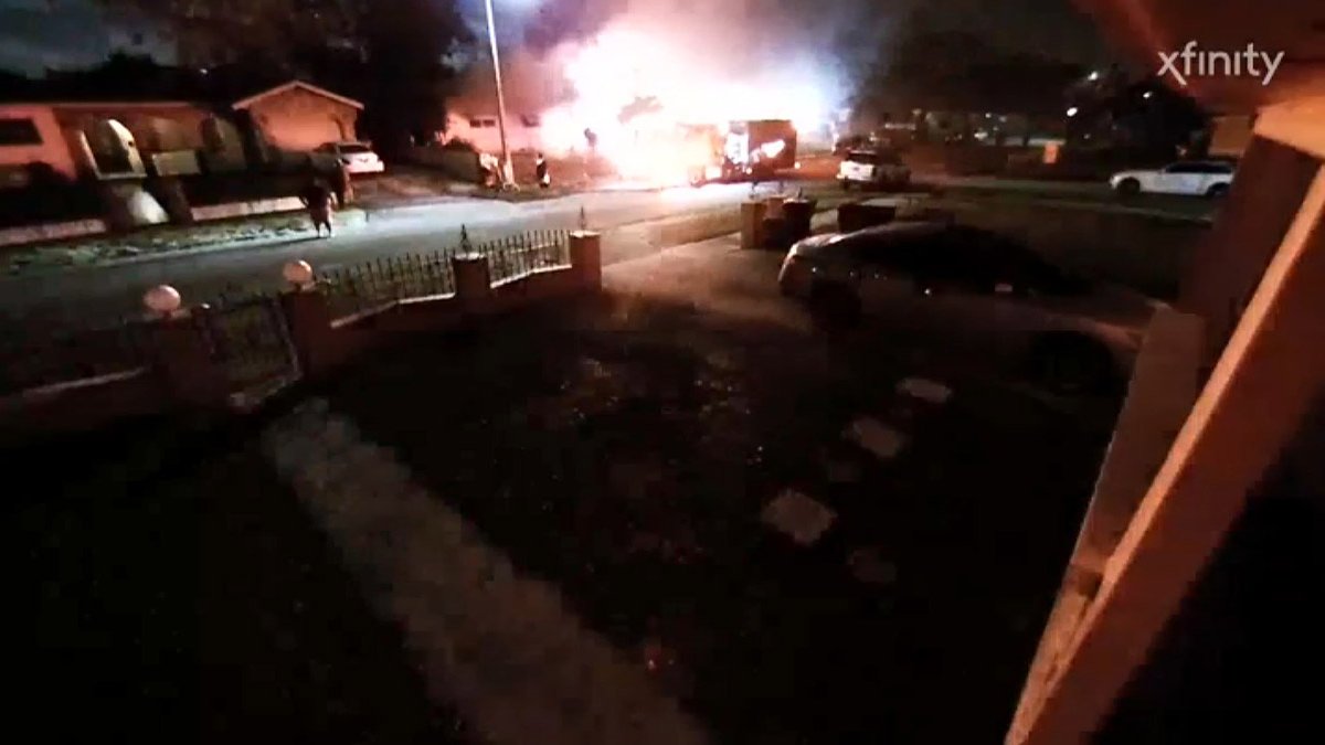 A voracious fire causes the destruction of a house in Miami Gardens: investigate the causes