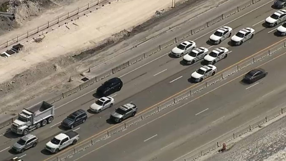 LIVE: Police pursuit on toll highway puts authorities on alert
