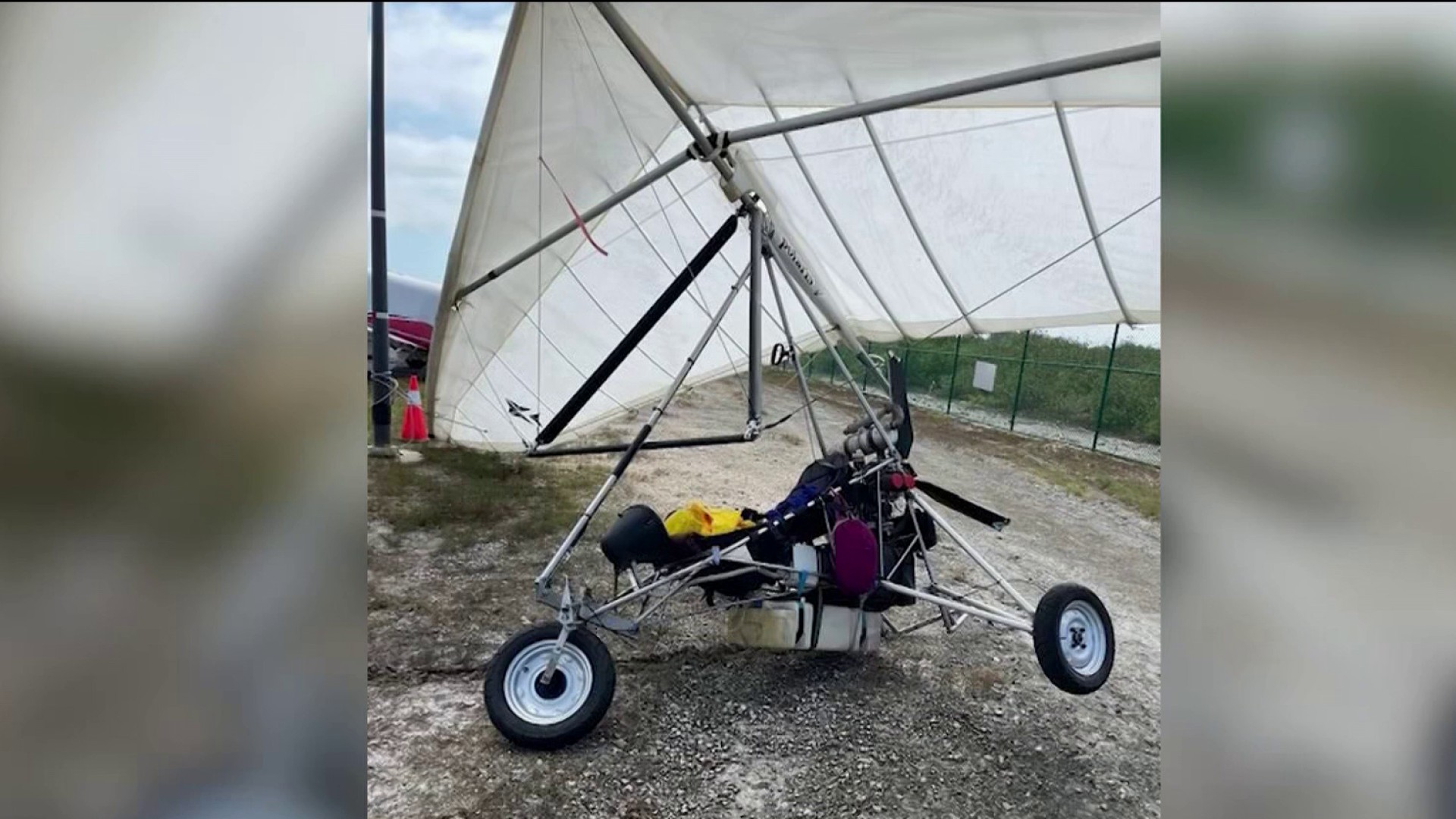 Dos cubanos llegan en un planeador a aeropuerto de los Cayos de Florida