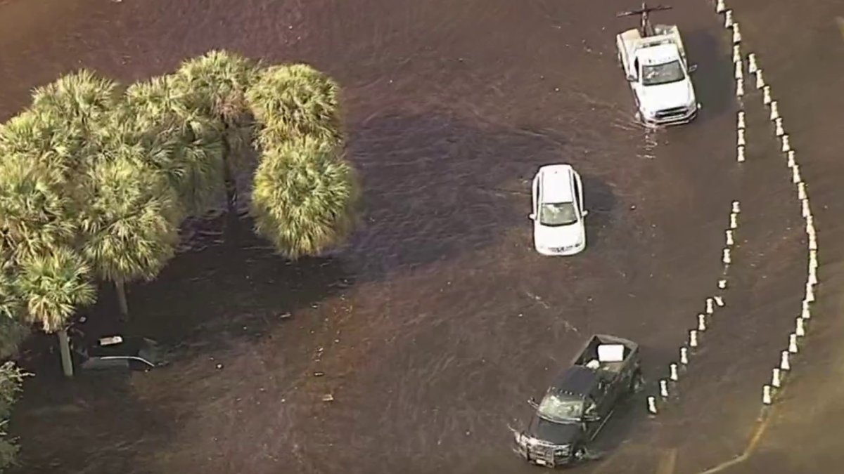 Fort Lauderdale declares emergency due to rains: Flooding affects city