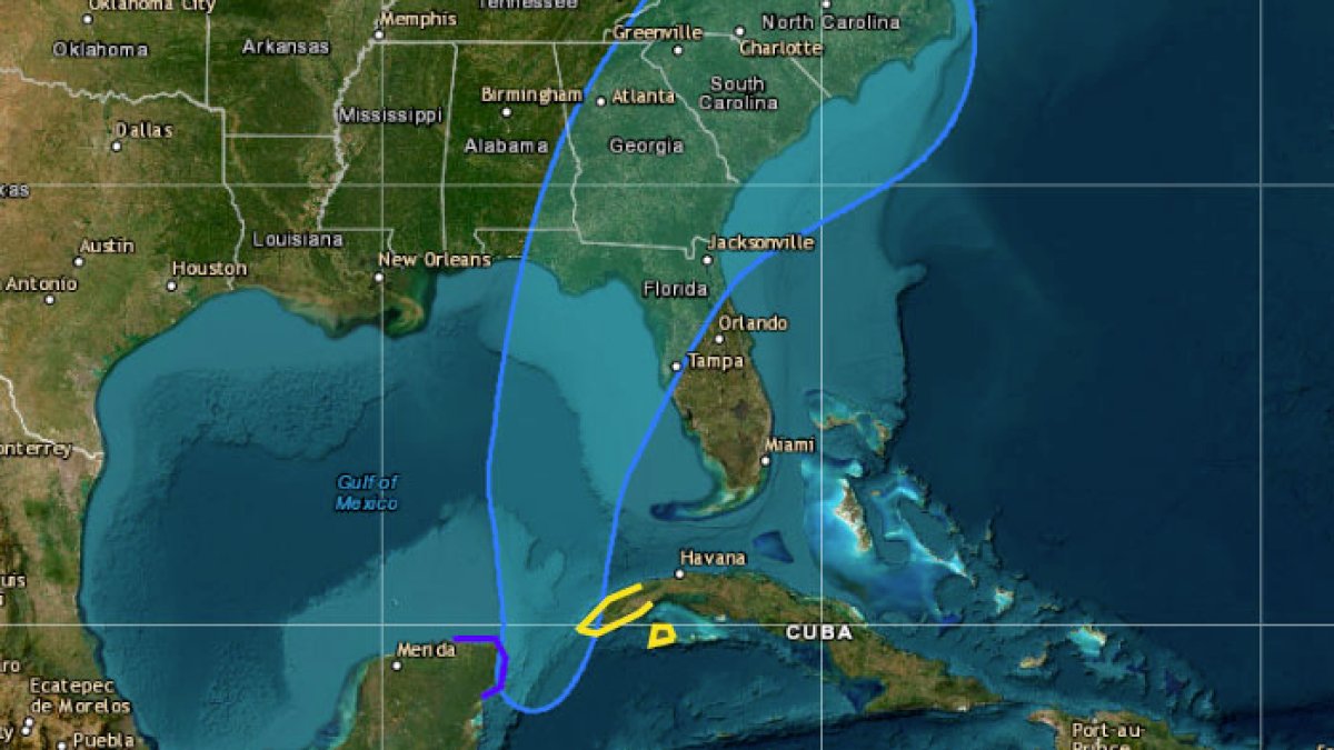 10 Tropical Depression Forms Near Yucatan, Gulf of Mexico – NBC Miami (51)
