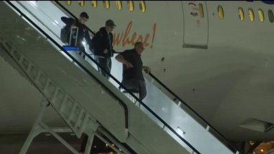 Llega a Florida primer vuelo con evacuados desde Israel