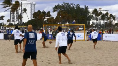 Puro Gol – Celebridades del deporte recaudan fondos para niños con autismo