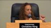 Administrador de la ciudad de Miami enfrenta críticas por relaciones con empresa de muebles de su esposa