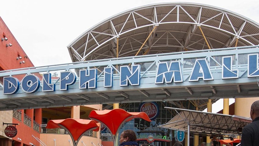 Shoppers at the Dolphin Mall on Aug. 20, 2017. (Sebasian Ballestas/Miami Herald/Tribune News Service via Getty Images)