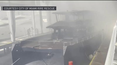 Investigan un gran incendio de un yate en el río Miami