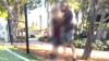 Arrestan a un hombre captado en video cuando estrangulaba a un niño en un parque