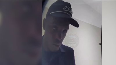 Hombre acusado por hacerse pasar por guardia de seguridad para robar apartamentos