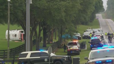 Al menos 8 muertos y decenas de heridos por choque en carretera de Florida