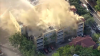 Bomberos combaten incendio de gran magnitud en edificio de Miami, reportan varios heridos