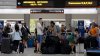 Tormentas en Miami-Dade provocan caos en el Aeropuerto Internacional de Miami