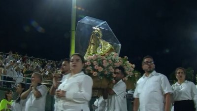 Veneran a la Virgen de la Caridad del Cobre