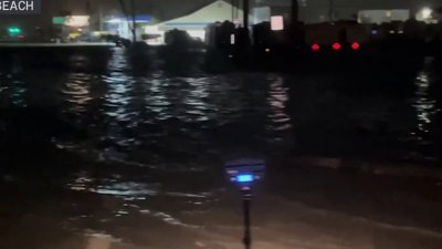 Huracán Helene: En Fort Myers las marejadas dejaron calles inundadas