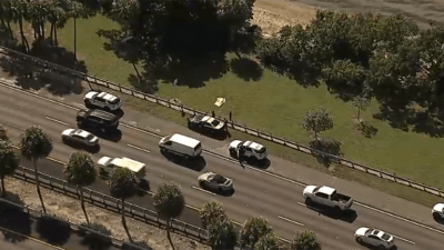 Hallan el cuerpo de una persona a un lado del Julia Tuttle Causeway en Miami