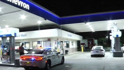 Detienen a un hombre por presunto robo de un vehículo en gasolinera de West Kendall