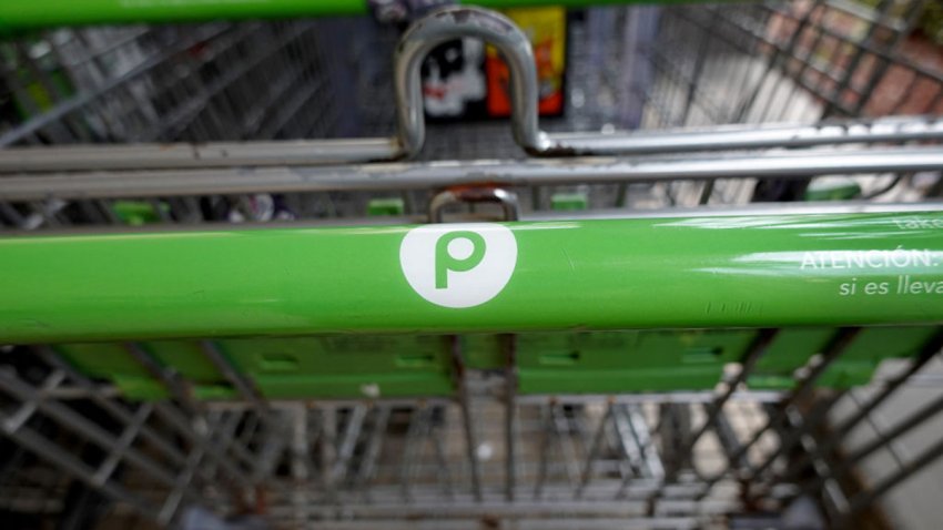 MIAMI, FLORIDA – JULY 30:  A Publix Super Market cart outside a store on July 30, 2024 in Miami, Florida. The supermarket chain was founded in 1930 and now has 1,375 store locations across the Southeast United States. The business had retail sales in 2022 that reached $54.5 billion and employs over 255,000 people. (Photo by Joe Raedle/Getty Images)