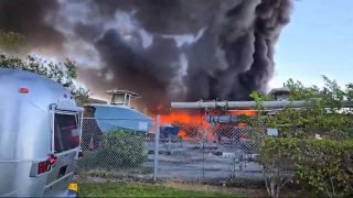 Explosión de bote en Dania Beach.