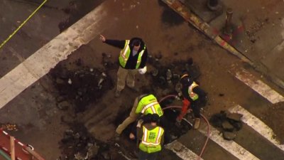 Rotura de tubería de agua causa caos en el metro de Manhattan