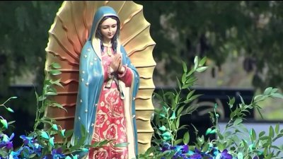 Manto de Guadalupe cubre a feligreses locales