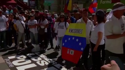 Miles de venezolanos manifiestan en las calles tras convocatoria de Machado