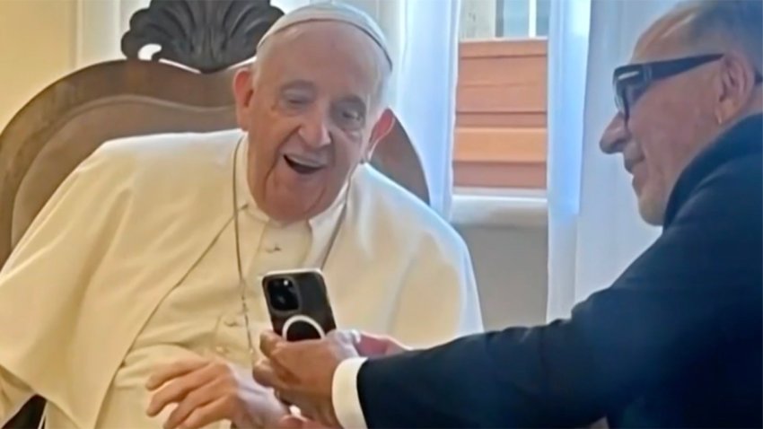 Emilio Estefan narra las gratas anécdotas que le dejó su visita al Papa