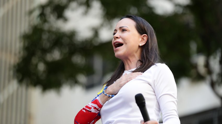 Fotografía de archivo de María Corina Machado en una manifestación en Caracas (Venezuela). EFE/ Ronald Pena R.