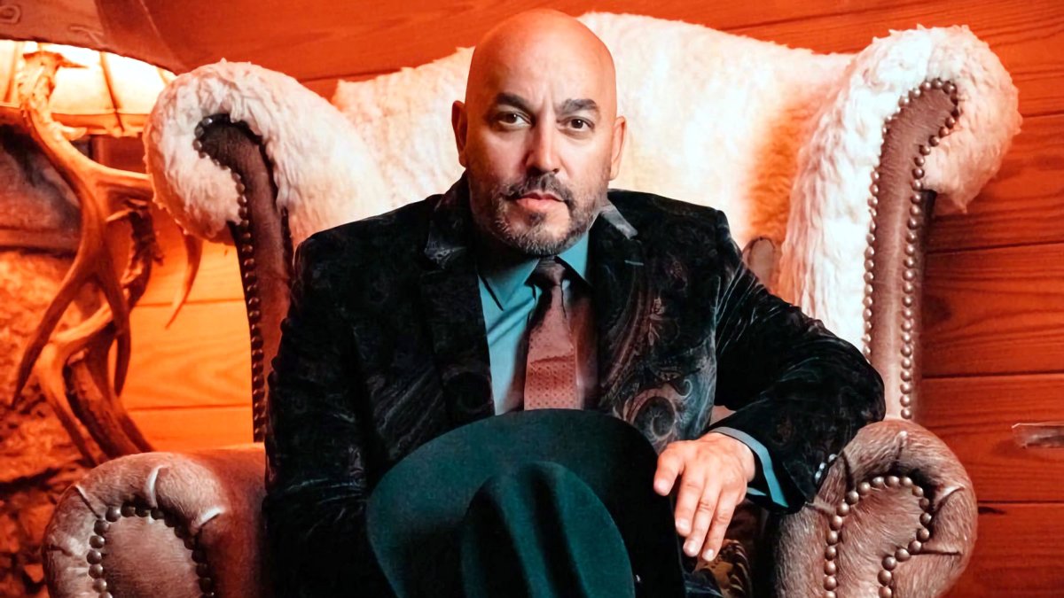 Lupillo Rivera revelará por qué abandonó La Casa de los Famosos en el libro  “Tragos amargos”