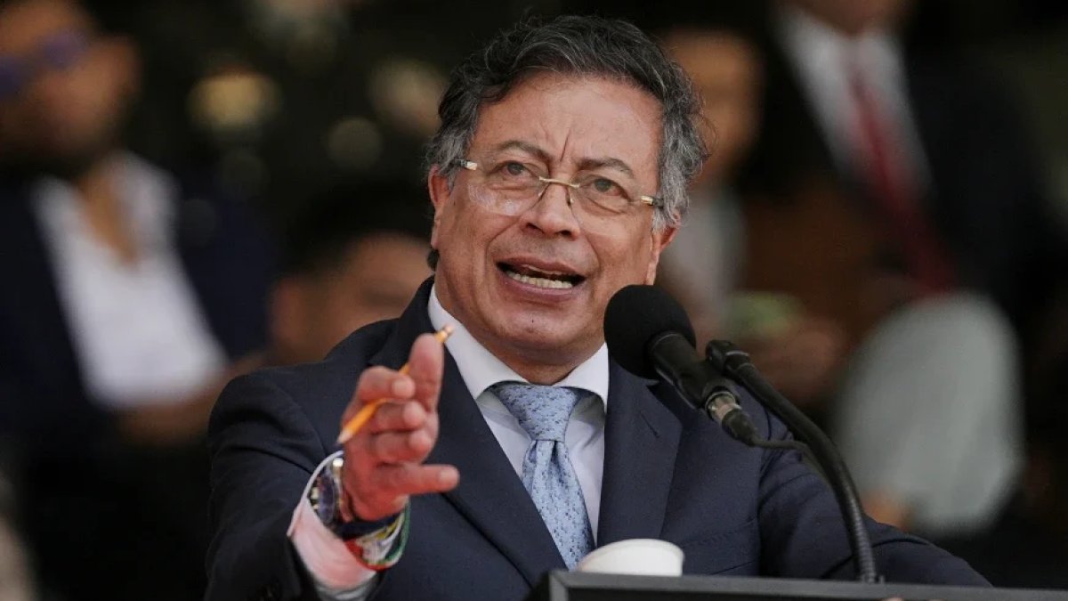 Suspenden temporalmente a Petro como presidente de Colombia hasta después de elecciones