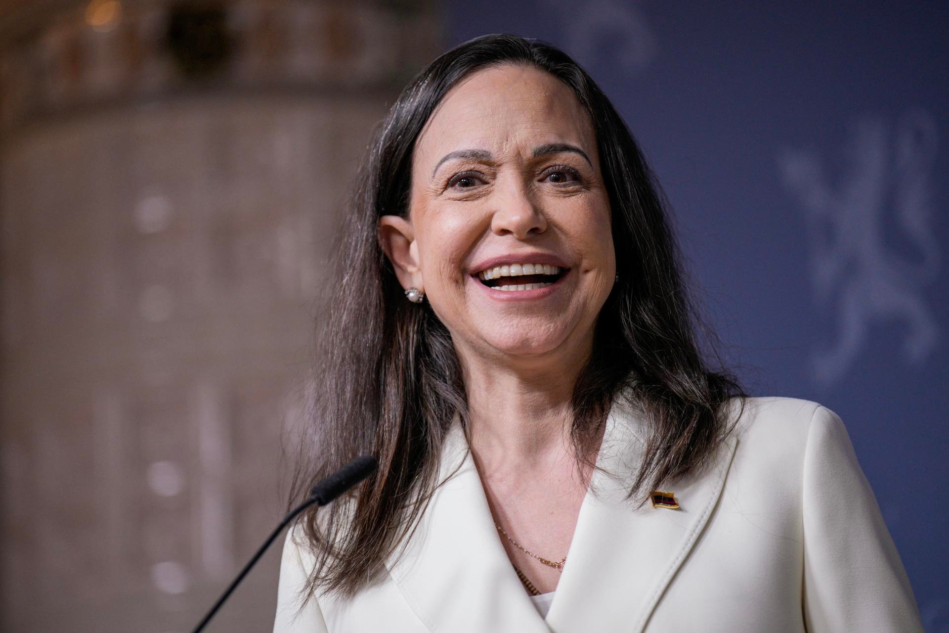 María Corina Machado regresa a Venezuela tras casi diez meses de exilio