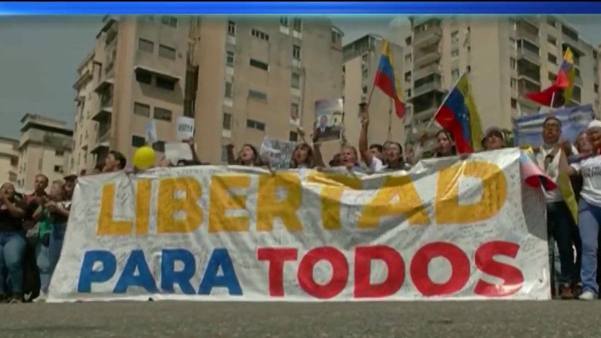 Protestas en Caracas por la liberación de presos políticos – Telemundo ...