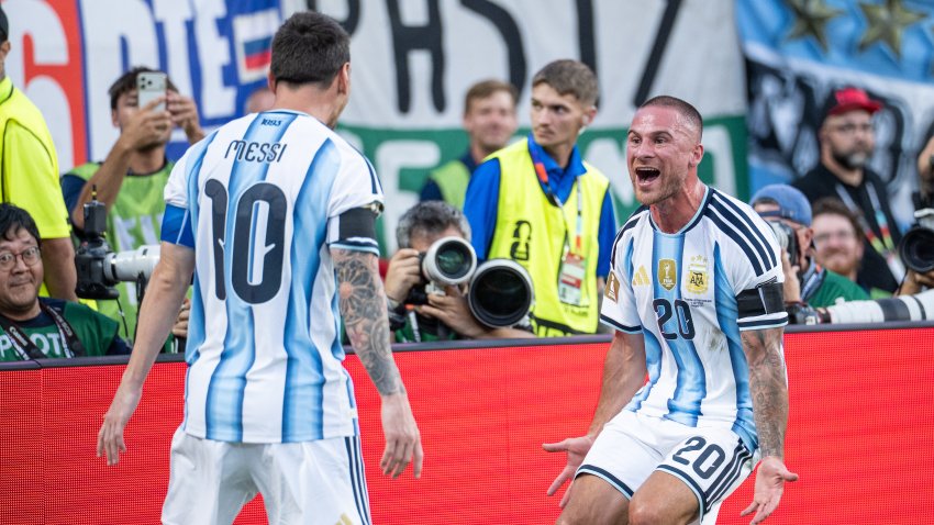 KANSAS CITY, MISSOURI – JULY 11: Alexis Mac Allister #20 of Argentina celebrate with Lionel Messi #10 of Argentina after scoring opening goal during the FIFA World Cup 2026 Quarter Final match between Argentina and Switzerland at Kansas City Stadium on July 11, 2026 in Kansas City, Missouri. (Photo by Sebastian Frej/Getty Images)