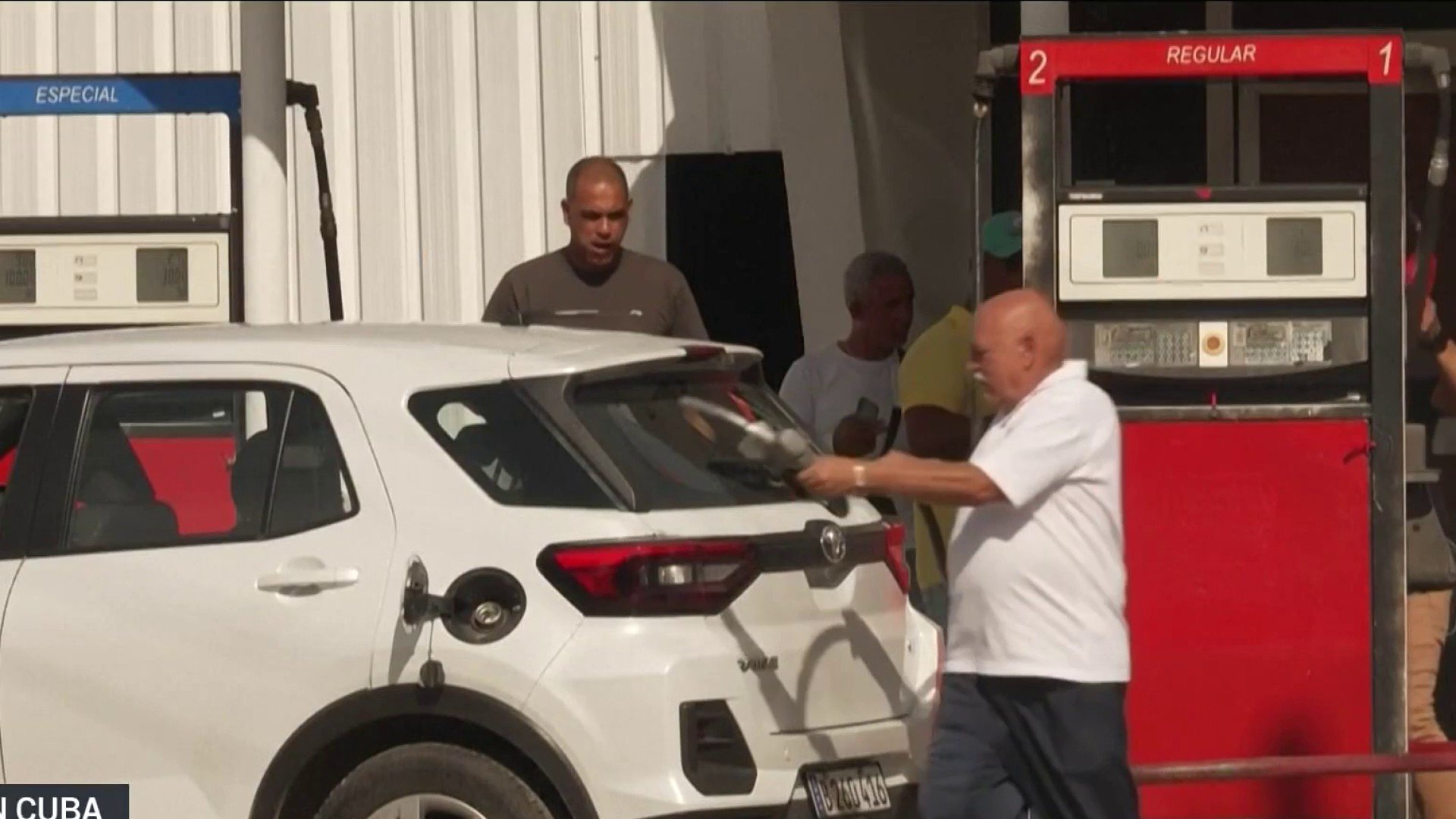 Aumenta exportación de combustible de EEUU a Cuba mientras crece un mercado irregular en la isla
