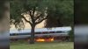 Auto se incendia tras choque con tren de Amtrak en Fort Lauderdale