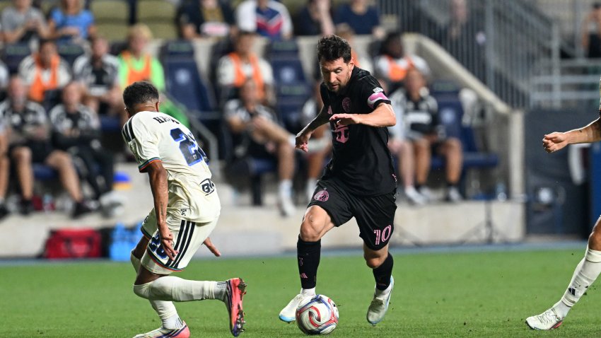CHESTER, PA – AUGUST 19: Inter Miami CF offense Leo Messi #10 dribbles the ball during the game between the Philadelphia Union and Inter Miami CF on August 19th, 2026 at Subaru Park in Chester, PA. (Photo by Terence Lewis/Icon Sportswire via Getty Images)