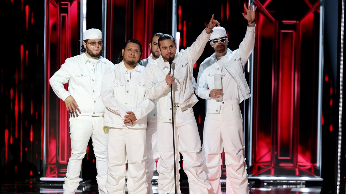 Photo : Telemundo Miami Fuerza regida show blma telemundo