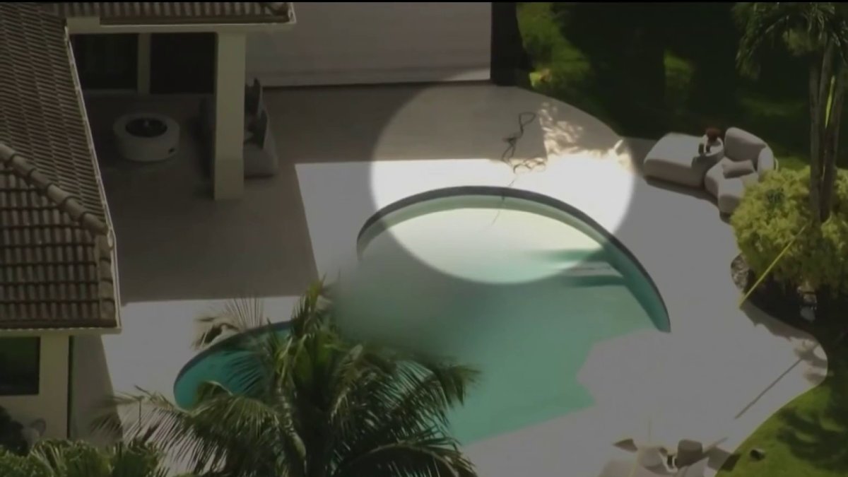 Llamada al 911 revela momento en que hermano de músico venezolano Gus Ormo encontró su cuerpo en una piscina