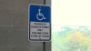 Miami-Dade lanza PERMiO, un sistema digital para combatir el fraude en permisos de estacionamiento para personas con discapacidad