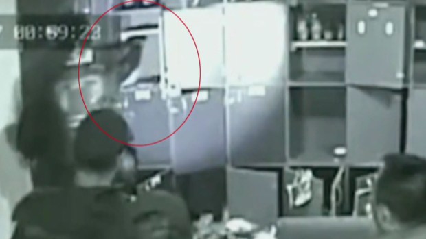 ¿Policías o criminales? Video detona la duda