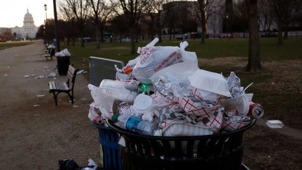 Cierre parcial del Gobierno pone a Washington DC como un basurero