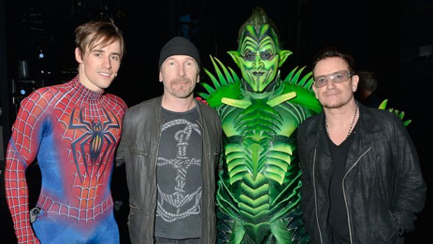 Video: Bono augura buen futuro a "Spider-Man"