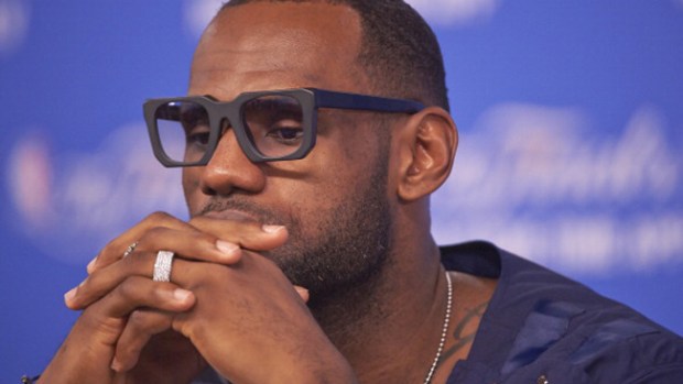 Video: LeBron... ¿regresará con el Heat?