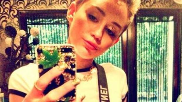 Video: Miley Cyrus, ¿promotora de marihuana?