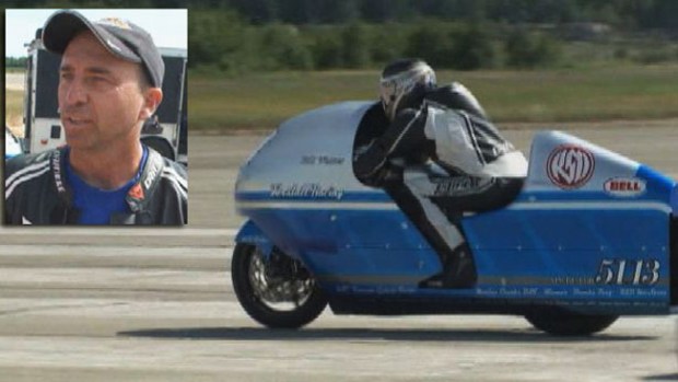 Video: Motociclista muere al llegar a 285 mph